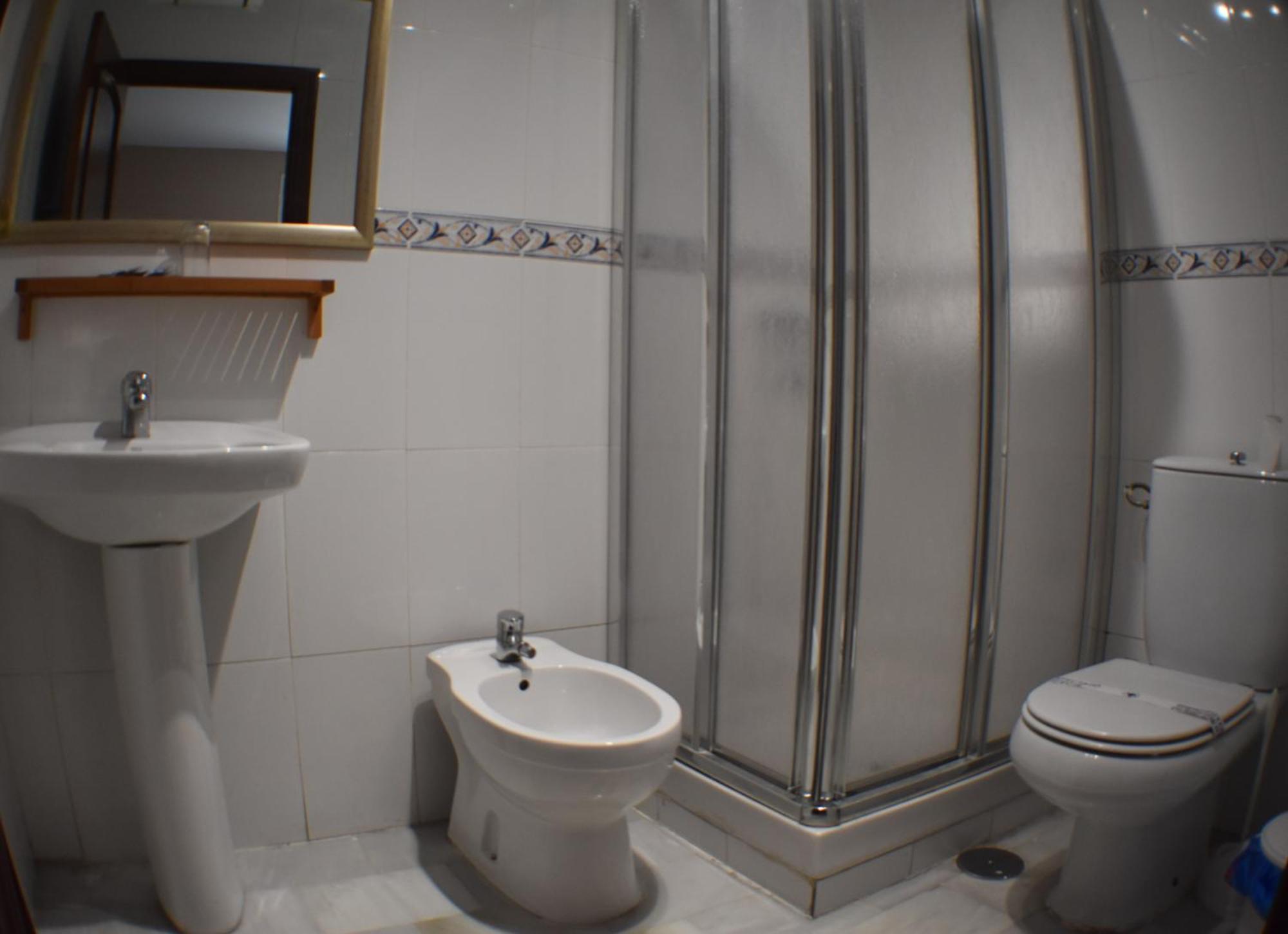 Apartamentos Alamare Sevilla Bagian luar foto