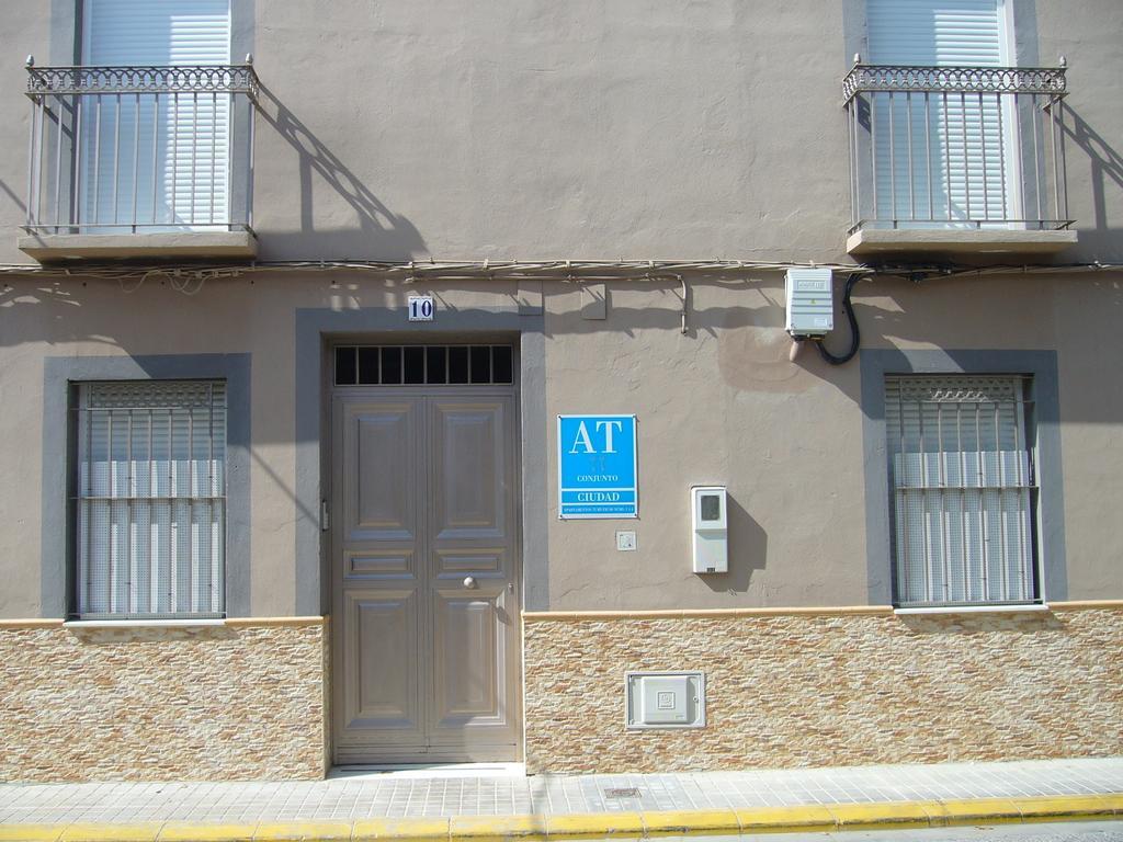 Apartamentos Alamare Sevilla Ruang foto